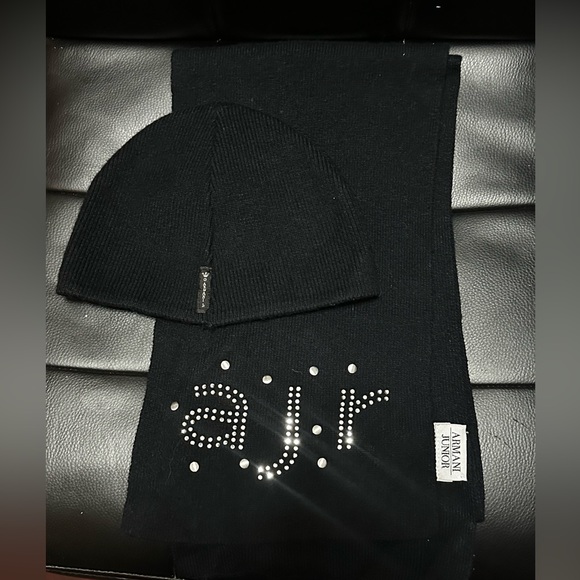 New! Armani Junior Girls Hat And Scarf Set Made In Italy. For Ages 4-8 years - Picture 4 of 5